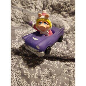 Miss Piggy 1993 Muppet Parade of Stars Finger Puppet Car